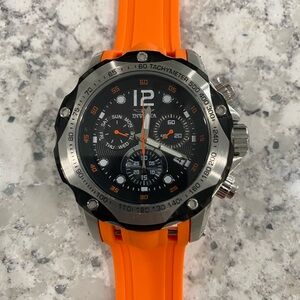Invicta Speedway Swiss Ronda Z60 FE Caliber Men's Watch. Model "20072"